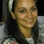 Professora do EF II lança seu primeiro livro