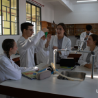 As aulas de laboratório de química 