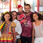 Famílias se divertem no Arraiá Canto e Encanto!