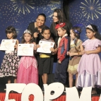 Formatura dos estudantes do Infantil 5