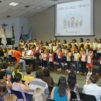 Cantando e encantando