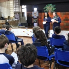 T.I. vivencia experiência com escrita de cartas 