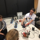 Lassalistas visitam laboratórios da UCS