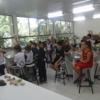 3º Ano do EF estuda o Corpo Humano em laboratório