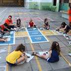 Oficina artística na Colônia de Férias.