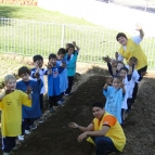 Plantando Sementes, Colhendo Amor!