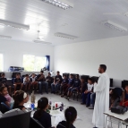 Noviços Visitam a Escola La Salle Esmeralda