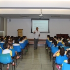 Experiências com Grupos Indígenas Brasileiros