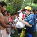 Solidariedade e conhecimento lado a lado