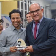 Professor Augusto Alencar recebeu Troféu Sonia Paim