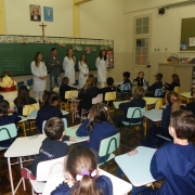 Integral recebe visita de estudantes de Odontologia