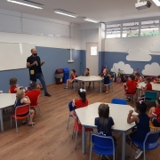 Aula para informar e prevenir contra o coronavírus