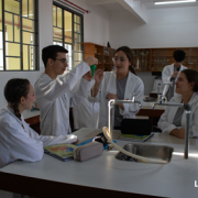 As aulas de laboratório de química 