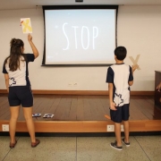 Aprendendo Inglês brincando
