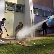 Física prática: estudantes desenvolvem foguetes
