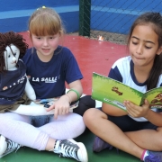 Zé do Livro entra em cena para incentivar a leitura