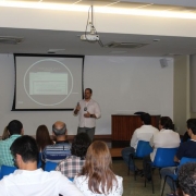 Palestra sobre os perigos da internet