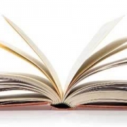 Venda de livros de Religião e Inglês encerra amanhã