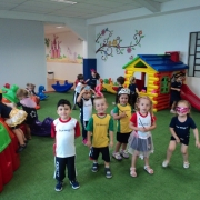 Momentos de alegria e diversão da Creche