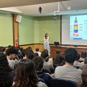 Estudantes Participam de Palestra Formativa