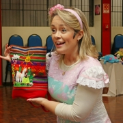 Escritora Eleonora Medeiros agita os 2º Anos