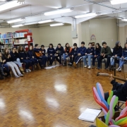 7º Ano apresenta poesias em Sarau Literário