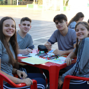 Sala de aula flutuante de química!