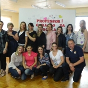 Peperi faz homenagem aos professores.