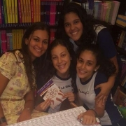 Manhã de autógrafos na livraria Gutenberg