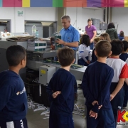 2º Ano realiza visita guiada à Gráfica 