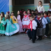 Alunos do Pré trazem orgulho para o momento cívico