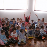 Creche participa da atividade Todos Juntos na Escola