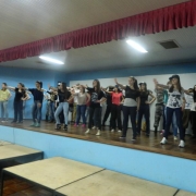 Homenagem aos Estudantes.
