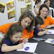 Alunos do La Salle Dores lançam livro 