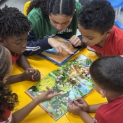 Entre Páginas e Aventuras: Outubro Literário