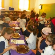Turno Integral promove Feira Gastronômica