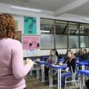 Bate-papo trata sobre transformações na adolescência