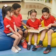 Brinquedoteca e biblioteca infantil