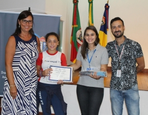 Alunos recebem certificação Toefl