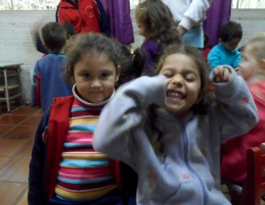 Grupo de Jovens JUMP visita a Creche Tia Laura