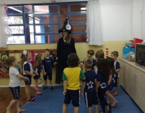  BRUXINHA UXA VISITA O PRÉ I-042