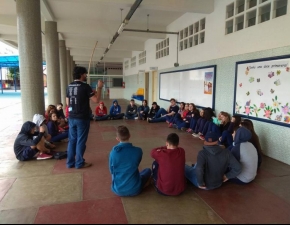Alunos do EM estudam História através da capoeira