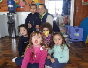 Atividade incentiva bons hábitos alimentares na creche