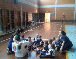 AULA DE RECREAÇÃO COM A CRECHE I – TURMA 012
