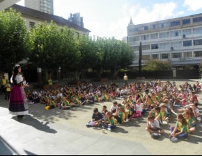 Ed. Infantil e Fundamental I recebem Karina Furlin