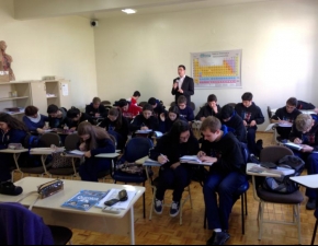 Escola recebe RBS para reportagem sobre as Eleições