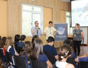 Aula inaugural de Robótica - 6º ano/EF