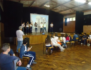 Paródia em Show filosófico das turmas 171 e 172