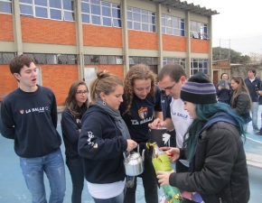 Lançamento dos foguetes 
