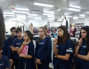 PASSEIO DE ESTUDOS À LOJA MARTE